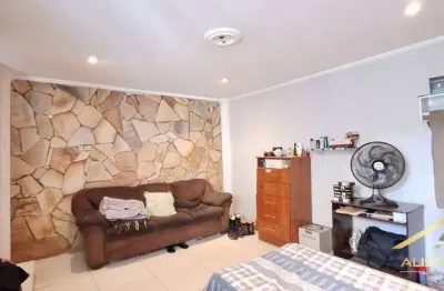Sobrado de 203m², 4 quartos, 3 banheiros, 2 vagas no jd. das flore/osasco.