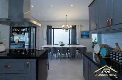 Casa em condomínio com 4 quartos, 3 suítes, 2 vagas de 232m² em cotia/sp.