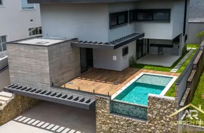 Casa à venda no condomínio burle marx em alphaville/santana de parnaíba-sp.