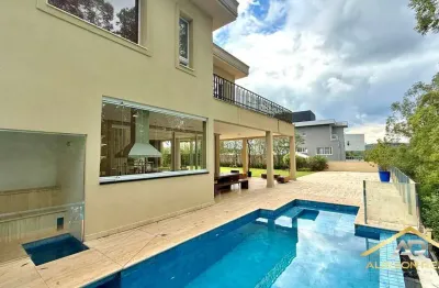 Casa de 851,47m² de terreno, 4 quartos, 4 suítes, piscina - tamboré - sp.