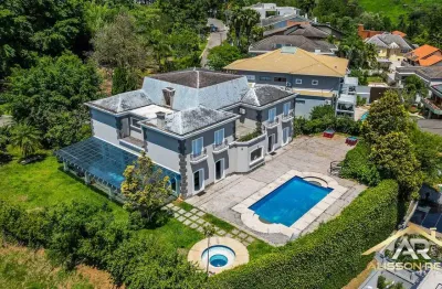 Casa de luxo em alphaville residencial! 1500m², 15 vagas, 4 suítes.