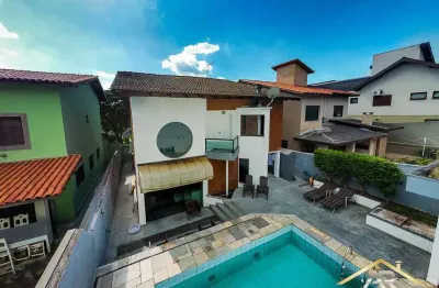 Linda casa com 4 dorms, 2 sts, 4 vagas com 360m² - alphaville - sp.