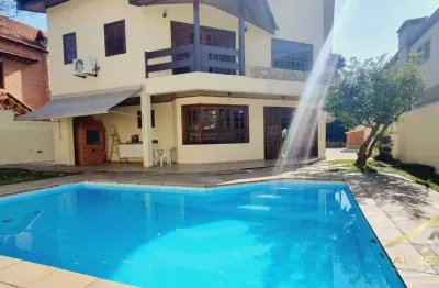 Casa para aluguel com 430m², 4 suítes, 6 vagas no residencial ii.