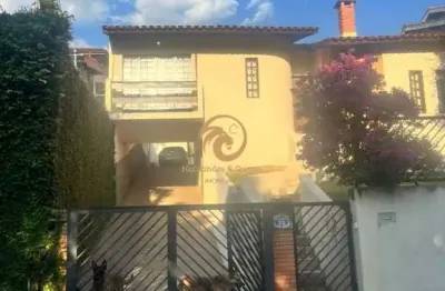 Alugo casa 3 quartos, suite com banheira, quintal e canil - jd paulista -atibaia