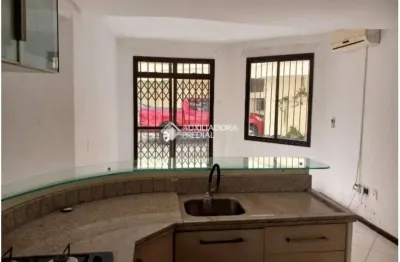 Casa em condomínio fechado com 3 quartos para alugar na laser, 256, canasvieiras, florianópolis, 112 m2 por r$ 3.800