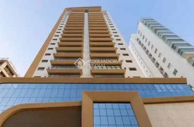 Apartamento com 4 quartos para alugar na rua 1201, 400, centro, balneário camboriú, 138 m2 por r$ 9.000