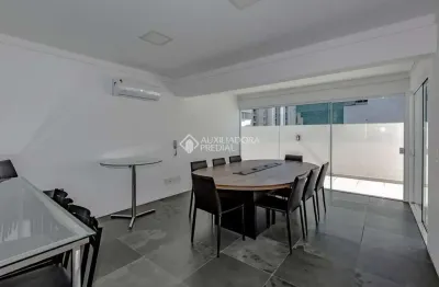 Sala comercial para alugar na rua arthur max dôose, 183, pioneiros, balneário camboriú, 44 m2 por r$ 3.885