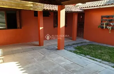 Casa com 2 quartos para alugar na rua getúlio celso nunes, 219, loteamento jardim timbaúva, gravataí, 100 m2 por r$ 2.250