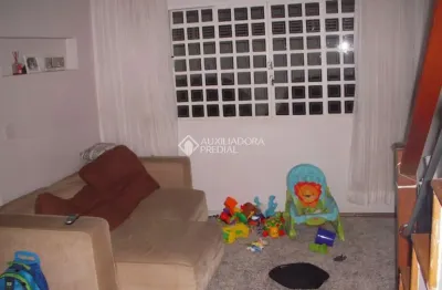 Casa com 3 quartos para alugar na Rua Cafelândia, 88, Nova Petrópolis, São Bernardo do Campo, 156 m2 por R$ 4.650