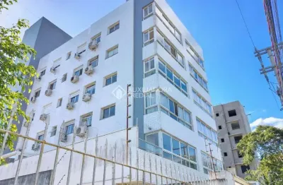 Apartamento com 2 quartos para alugar na rua santa terezinha, 682, nossa senhora das graças, canoas, 79 m2 por r$ 2.800