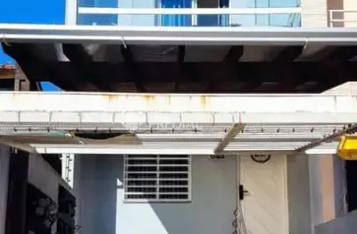 Casa com 2 quartos para alugar na rua adão da silva santos, 1043, são josé, canoas, 121 m2 por r$ 2.600