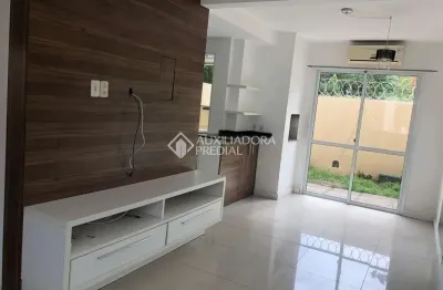 Casa em condomínio fechado com 2 quartos à venda na rua aurora, 1100, marechal rondon, canoas, 109 m2 por r$ 570.000