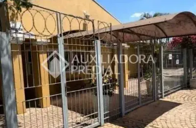 Casa em condomínio fechado com 2 quartos para alugar na rua paes lemes, 720, rio branco, canoas, 92 m2 por r$ 1.450