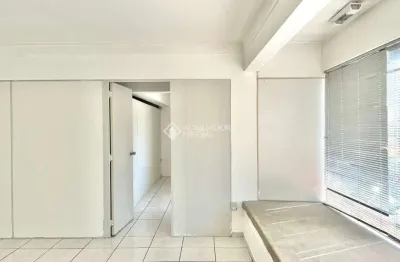 Ponto comercial para alugar na rua general liberato bittencourt, 1699, canto, florianópolis, 55 m2 por r$ 2.750