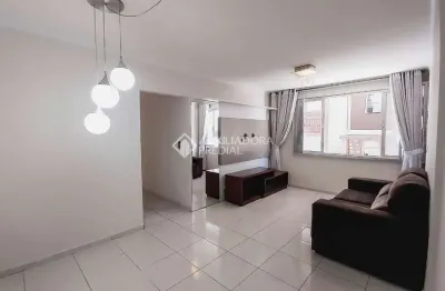 Apartamento com 2 quartos para alugar na Rua Adão Schmidt, 1883, Barreiros, São José, 62 m2 por R$ 3.150