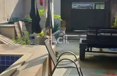 Casa próxima à praia ampla e aconchegante em bicanga – serra