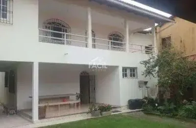 Casa com 7 quartos à venda na Avenida Des. Cassiano Castelo, Manguinhos, Serra