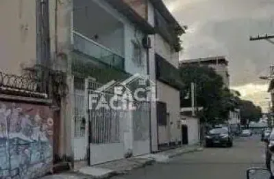 Casa à venda na Avenida Desembargador Edson Queiroz do Valle, Solon Borges, Vitória