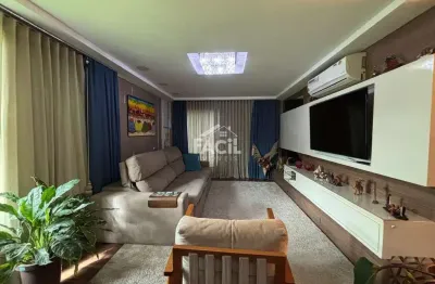 Casa com 5 quartos à venda na Avenida Copacabana, Morada de Laranjeiras, Serra