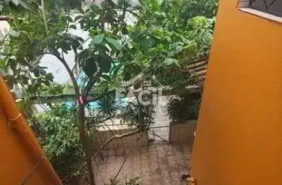 Casa com 5 quartos à venda na Rua Dom Jorge de Menezes, Centro de Vila Velha, Vila Velha