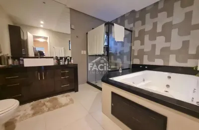 Cobertura com 5 quartos à venda na Avenida Antônio Gil Veloso, Praia da Costa, Vila Velha