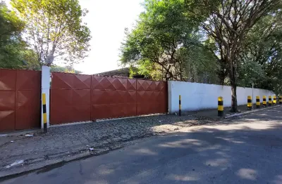 Galpão em uma localização estrategica, ao lado da rodovia fernão dias e facil acesso a marginal tietê