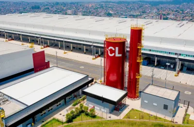 Exelente galpão na cidade de itapevi com uma área de 2208m² com possibilidade de dobrar esse tamanho com a junção de mais um modulo.