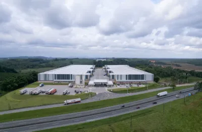 Galpão em uma localização privilegiada com uma área de armazenamento de 4360m²