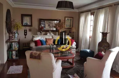 Casa à venda - 268m² - 3 suítes - 5 vagas - na vila gumercindo