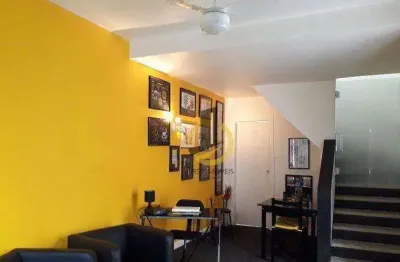 Sobrado à venda na Vila Dom Pedro I - 80m² - 2 dormitórios - 2 banheiros - sala - cozinha - 2 vagas