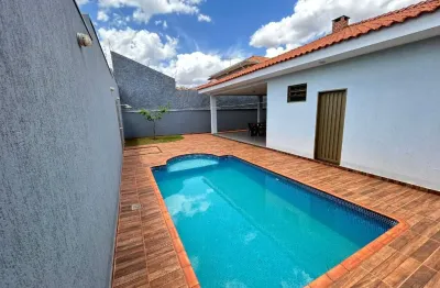 Casa térrea na city ribeirão com piscina e área de churrasco