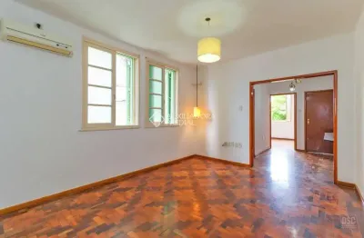 Apartamento com 2 quartos para alugar na rua dona laura, 485, rio branco, porto alegre, 75 m2 por r$ 2.400