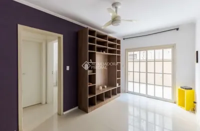 Apartamento com 1 quarto para alugar na rua pedro ivo, 199, mont serrat, porto alegre, 48 m2 por r$ 2.500