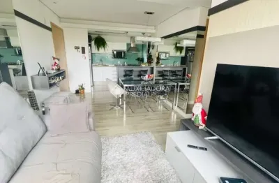 Apartamento com 3 quartos para alugar na rua carlos reverbel, 200, jardim carvalho, porto alegre, 68 m2 por r$ 2.800