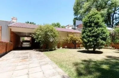 Casa em condomínio fechado com 4 quartos para alugar na rua doutor mário totta, 545, tristeza, porto alegre, 275 m2 por r$ 10.000