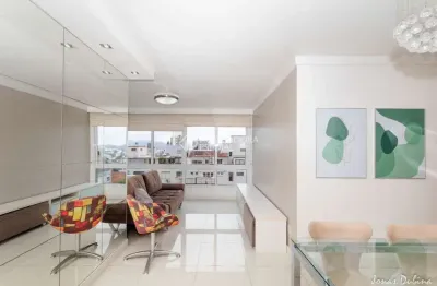 Apartamento com 3 quartos para alugar na rua coronel paulino teixeira, 242, rio branco, porto alegre, 81 m2 por r$ 5.620