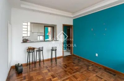 Apartamento com 2 quartos para alugar na rua pedro chaves barcelos, 601, auxiliadora, porto alegre, 63 m2 por r$ 2.250