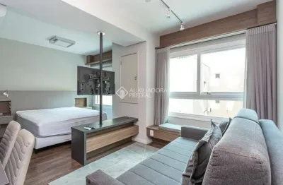 Apartamento com 1 quarto para alugar na rua mostardeiro, 488, rio branco, porto alegre, 33 m2 por r$ 2.900