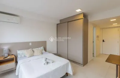 Apartamento com 1 quarto para alugar na avenida dos cubanos, 114, partenon, porto alegre, 27 m2 por r$ 3.000