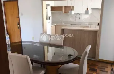 Apartamento com 3 quartos para alugar na rua dona eugênia, 1256, santa cecília, porto alegre, 110 m2 por r$ 2.500