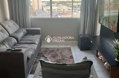 Apartamento com 2 quartos para alugar na Rua Voluntários da Pátria, 595, Centro Histórico, Porto Alegre, 77 m2 por R$ 1.900