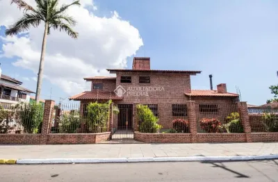 Casa com 4 quartos para alugar na rua tobias barreto, 449, nossa senhora das graças, canoas, 286 m2 por r$ 11.000