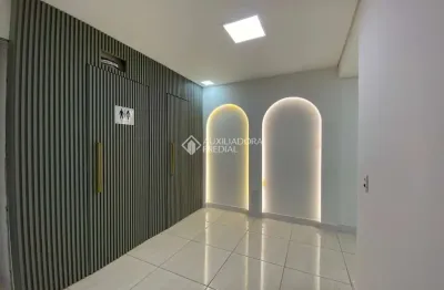 Sala comercial para alugar na rua gonçalves dias, 88, centro, canoas, 90 m2 por r$ 2.300