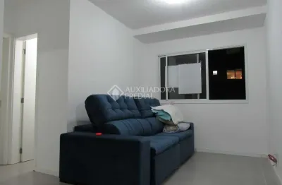 Apartamento com 2 quartos para alugar na Rua Professora Silvia Síeben Meotti, 84, São José, Canoas, 50 m2 por R$ 1.750