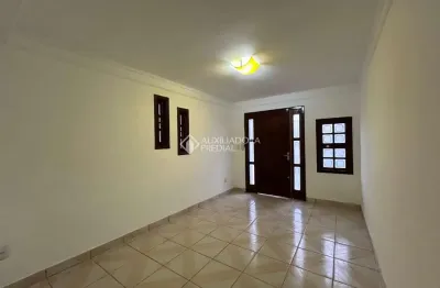 Casa com 3 quartos para alugar na rua buttenbender, 852, fátima, canoas, 100 m2 por r$ 2.200