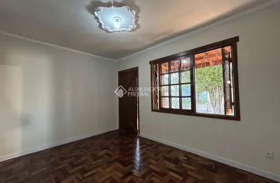 Casa com 2 quartos para alugar na rua das araucárias, 940, harmonia, canoas, 80 m2 por r$ 2.700