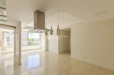 Apartamento com 3 quartos para alugar na rua doutor barcelos, 97, centro, canoas, 83 m2 por r$ 3.500