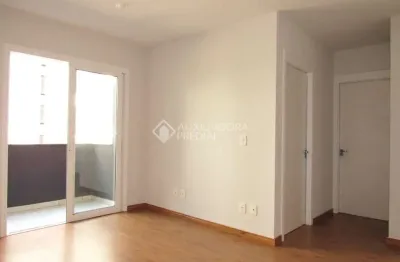 Apartamento com 2 quartos para alugar na rua brasil, 121, centro, canoas, 54 m2 por r$ 2.050