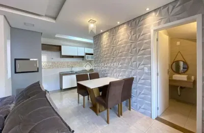 Casa em condomínio fechado com 3 quartos para alugar na Rua Antônio Lourenço Rosa, 225, Mato Grande, Canoas, 98 m2 por R$ 3.150