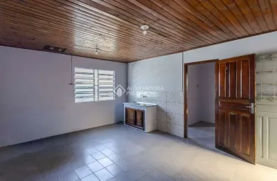 Casa com 3 quartos para alugar na Rua Montenegro, 200, Rio Branco, Canoas, 97 m2 por R$ 2.000
